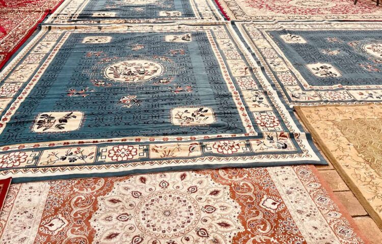 old fashioned rug