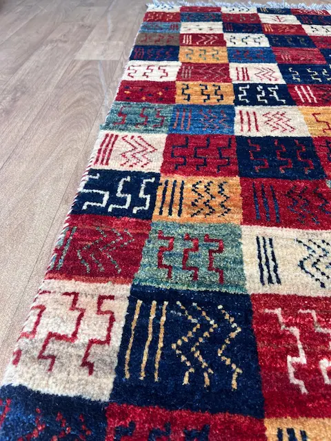 Gabbeh 140 x 106cm £595-2