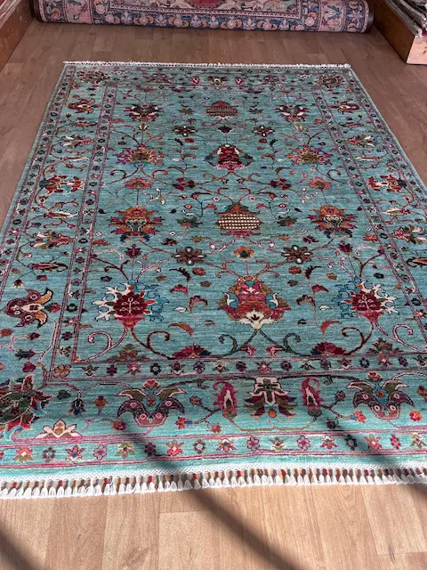 Sultanabad. 236 x 175cm £1480-1