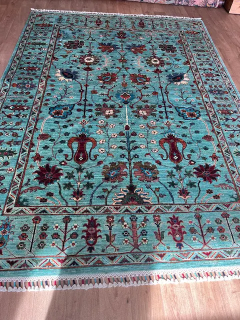 Sultanabad. 242 x 173 cm £1420