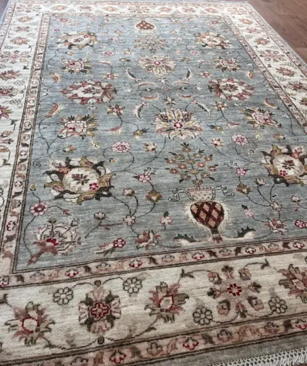 Afghan Sultanabad 197 x 143 cm £825 (4)