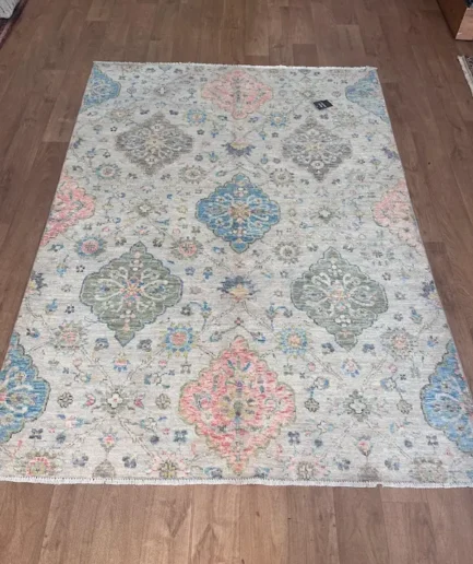 Contemporary 197 x 142cm £1150 (2)