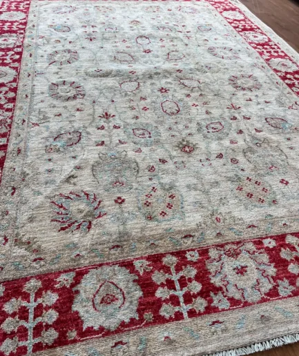 Medium Afghan Ziegler. 239x168cm. £ 1’340 (4)