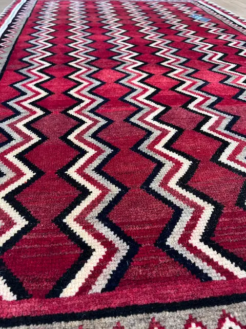 traditional rug, Traditional Gabbeh. 176 x 110cm. 875 2