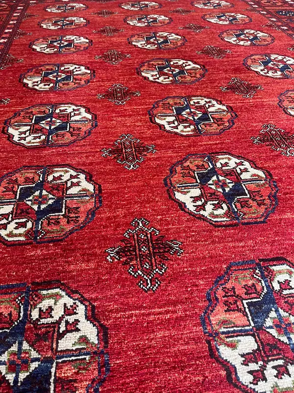 Large Erasri. 298 x 193 cm. £ 2150 (3) Large Erasri. 298 x 193 cm. £ 2150 (3)
