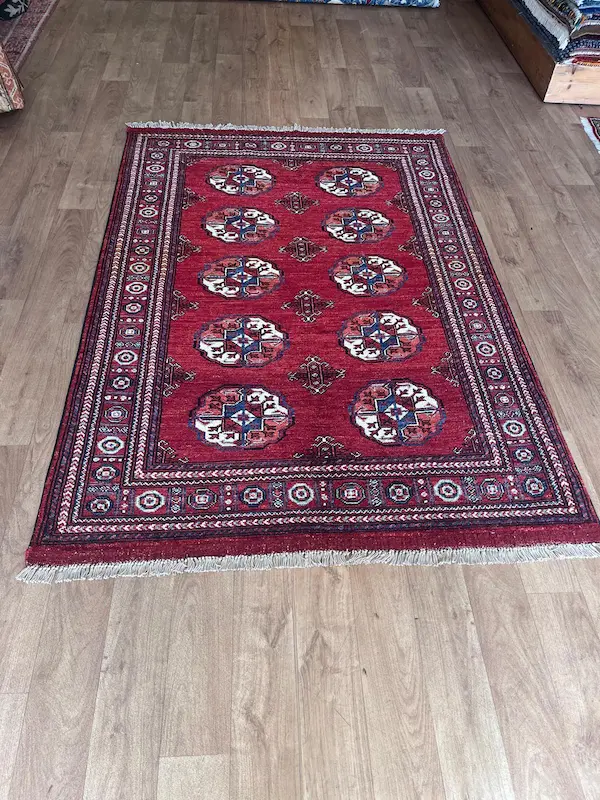 Small Erasri. 182 x 127cm £ 790 (1) Small Erasri. 182 x 127cm £ 790 (1)